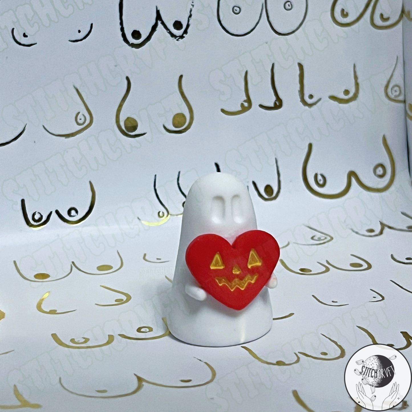 Ghost holding tiny jack-o-heart | Handmade to order