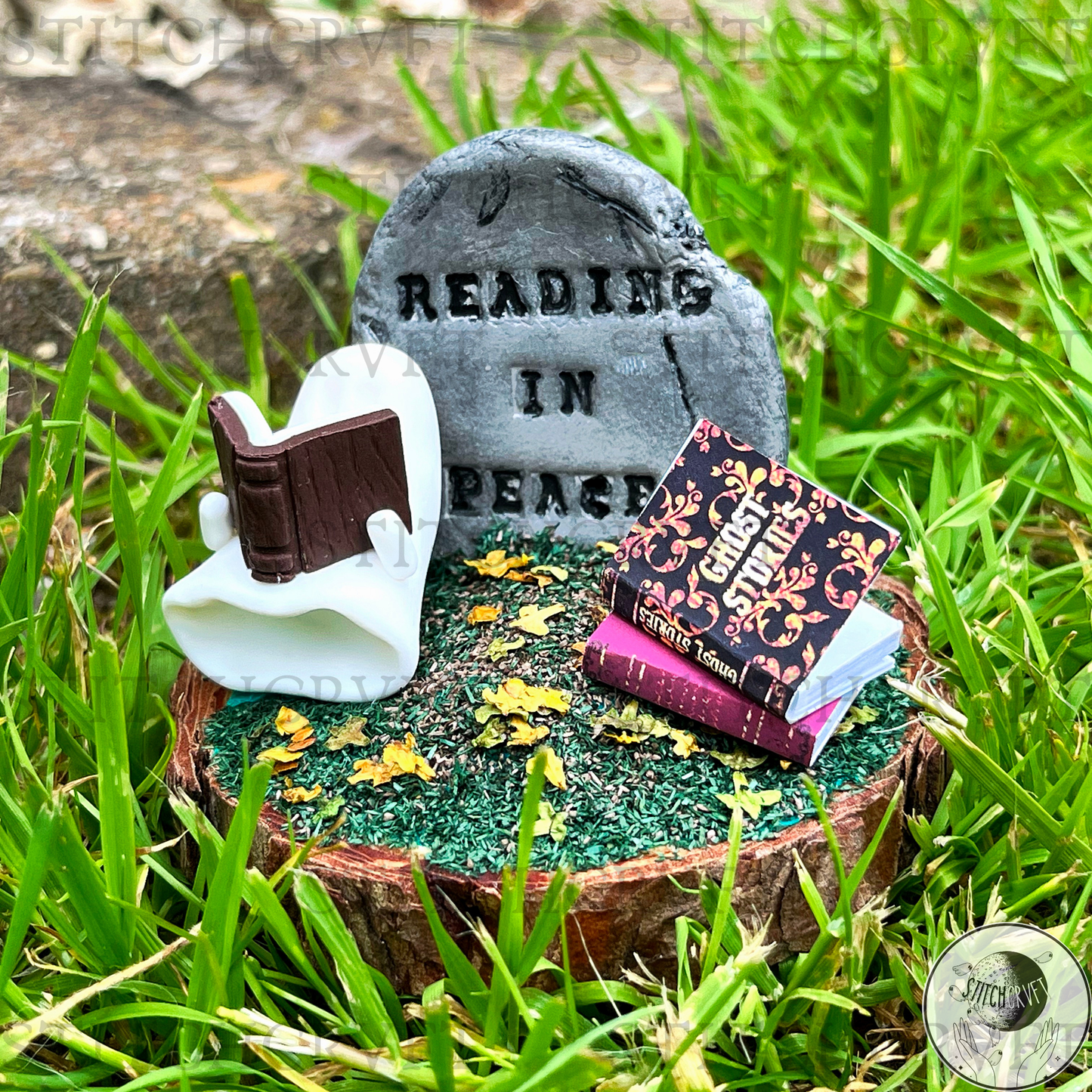 Reading in peace ghostly scenes | Limited small batch
