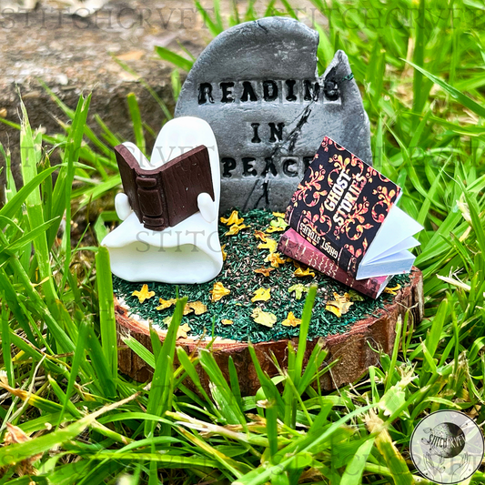 Reading in peace ghostly scenes | Limited small batch