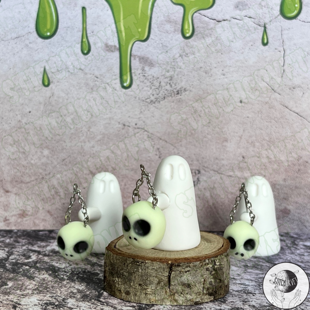 Ghost holding skull lantern | Glowing eyes and Glowing skull | Handmade to order
