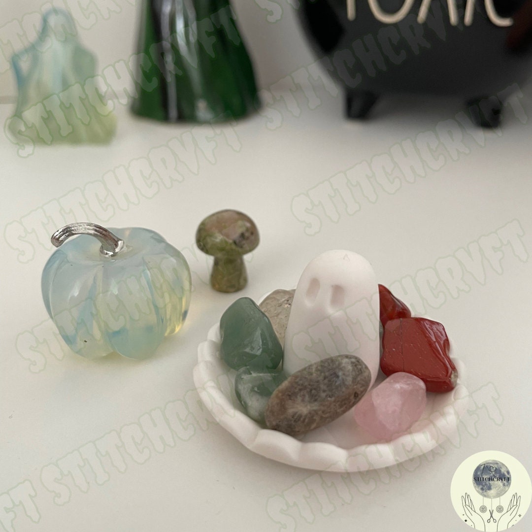 Ghost ring trinket dish | Handmade to order