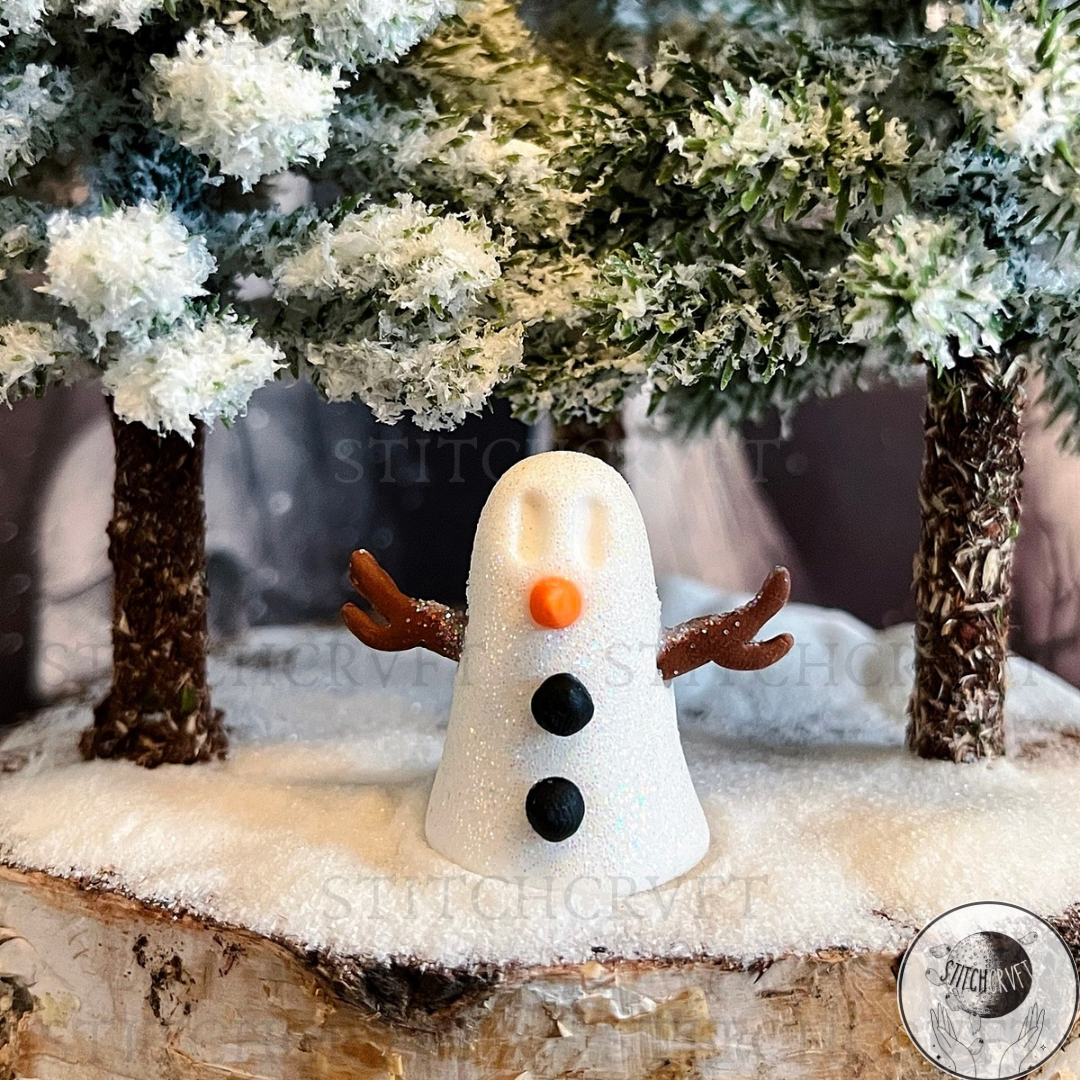 Glittering snowghost | Handmade to order