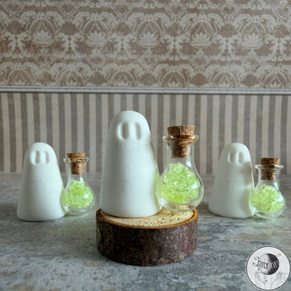 Uranium vial ghost | PRE-ORDER