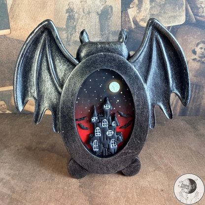 Mini bat frame spooky castle scene  | Limited edition
