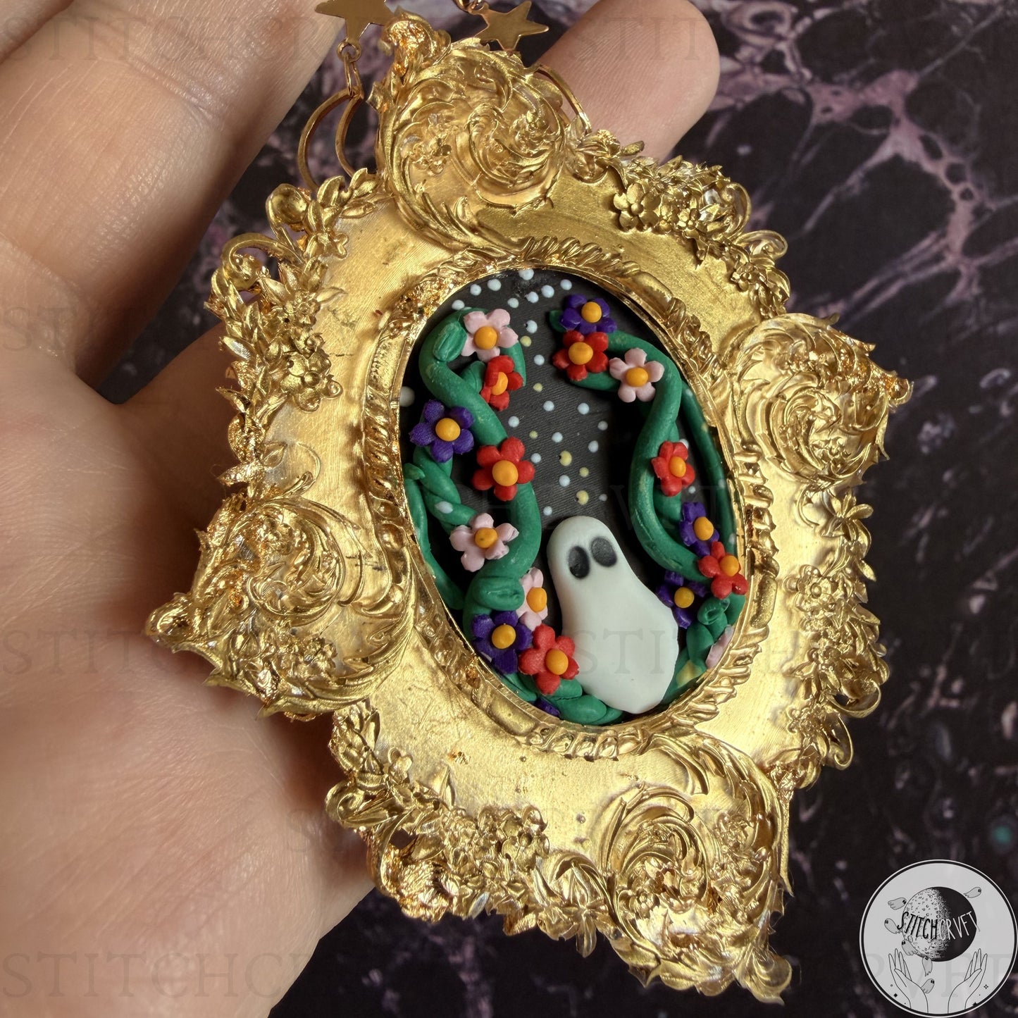 Ornate golden ghostly frame - Limited edition