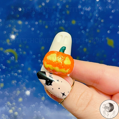 Ghost holding 3D sparkling pumpkin | Limited small batch