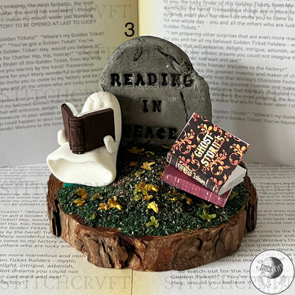Reading in peace ghostly scenes | Limited small batch