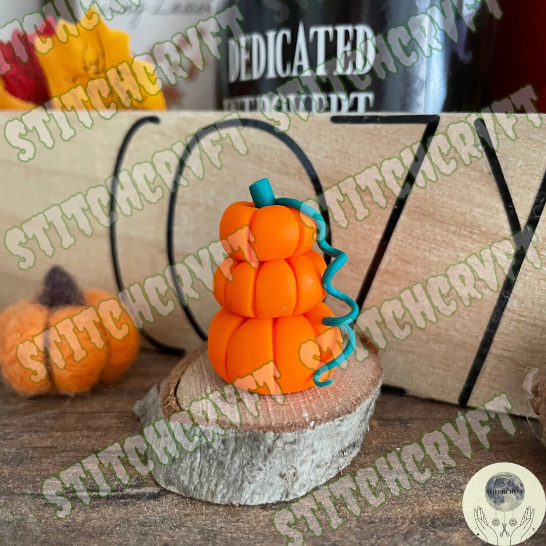 Miniature pumpkin stack | Handmade to order.