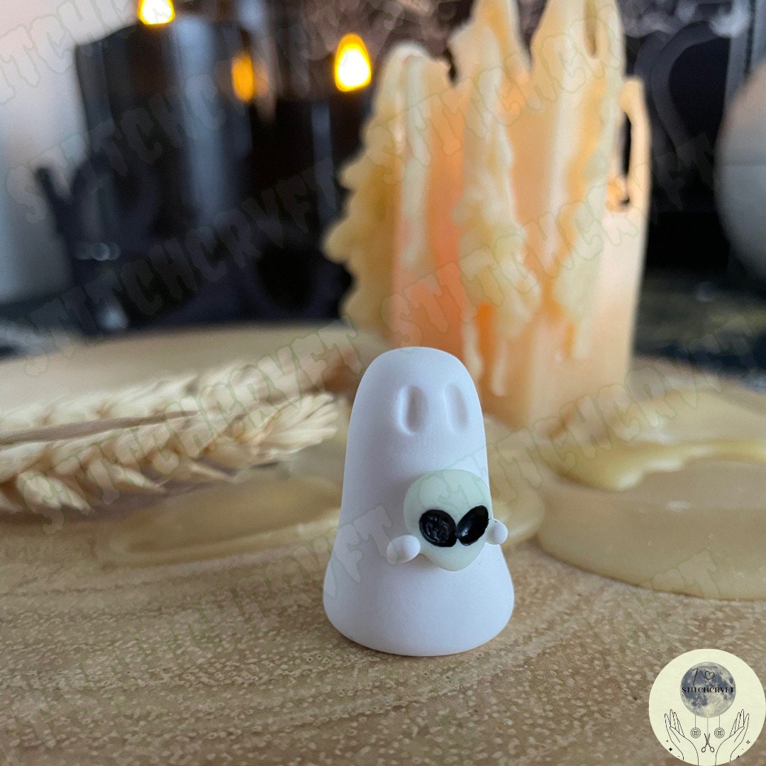 Ghost holding alien head | Handmade to order